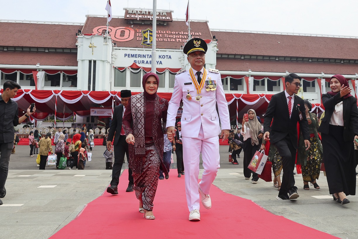 Peringatan Hari Pahlawan, Wali Kota Eri Cahyadi Ajak Warga Surabaya Warisi Semangat Sawunggaling dan Bung Tomo